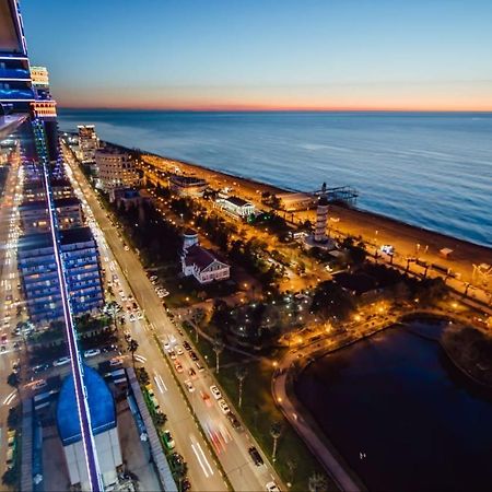 Royal Sea Breeze Apartments Batumi Exteriör bild