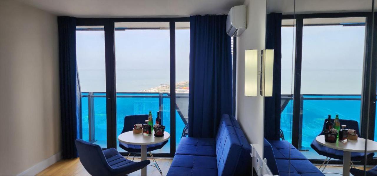 Royal Sea Breeze Apartments Batumi Exteriör bild
