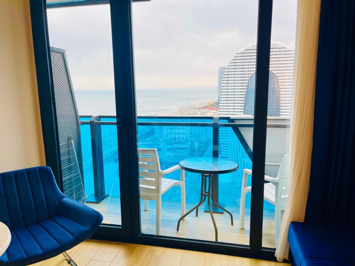 Royal Sea Breeze Apartments Batumi Exteriör bild