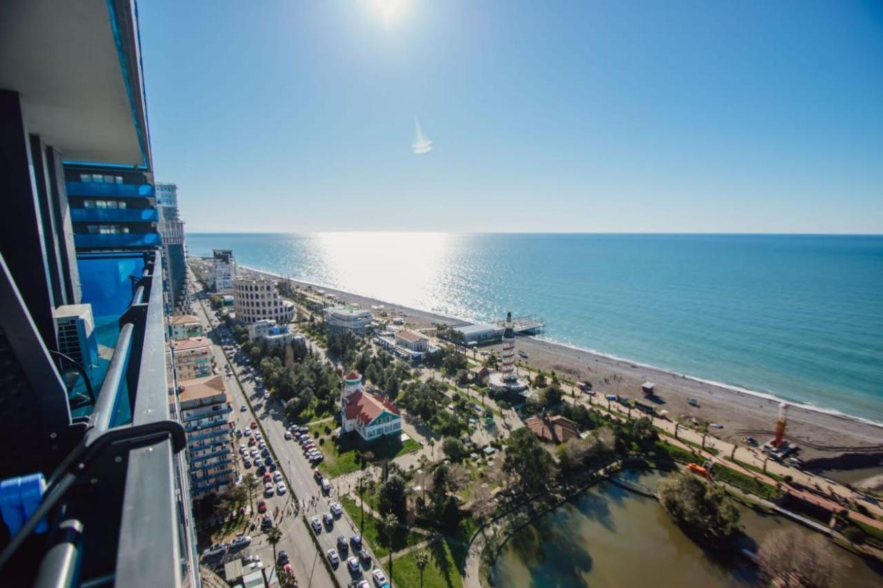 Royal Sea Breeze Apartments Batumi Exteriör bild