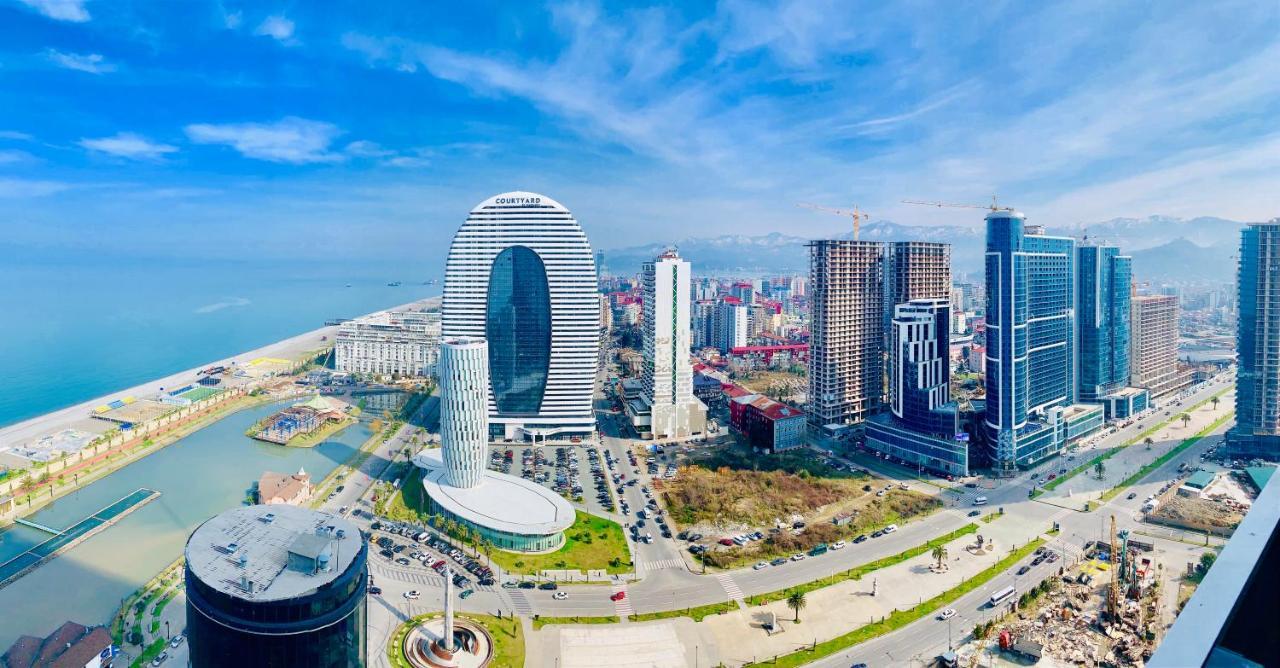 Royal Sea Breeze Apartments Batumi Exteriör bild